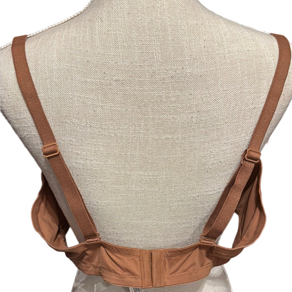 PINK Victoria's Secret T-Shirt Brown Smooth Underwire Bra NWT - Picture 2 of 2